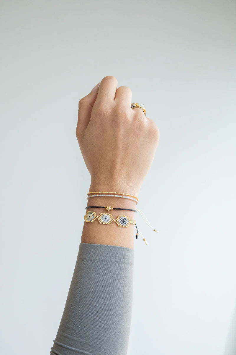 set de pulseras ojos