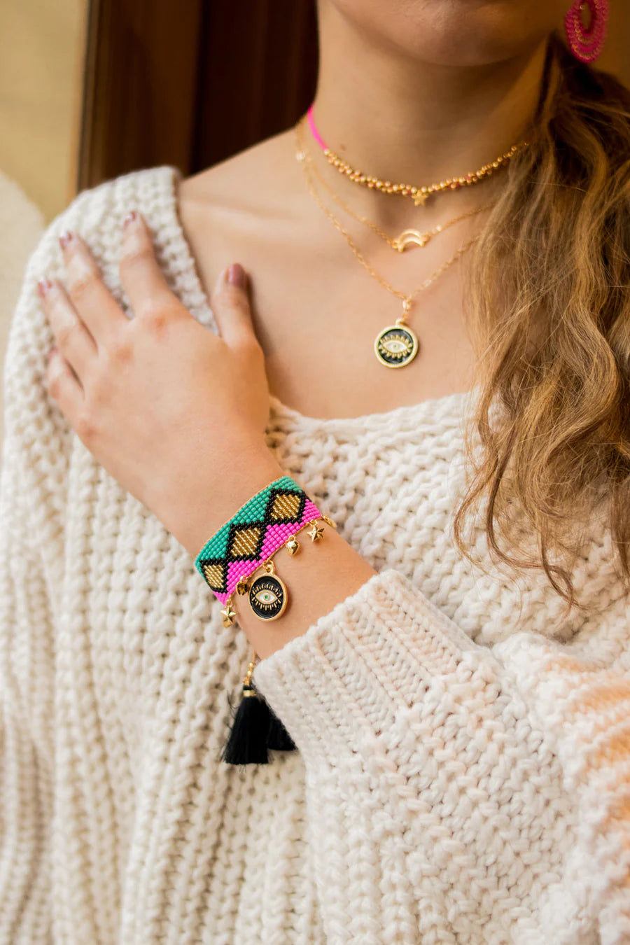Brazalete ojito negro