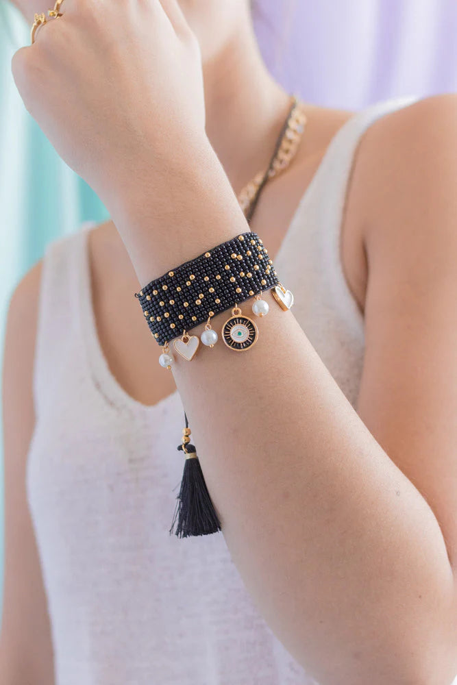 Brazalete negro ojo